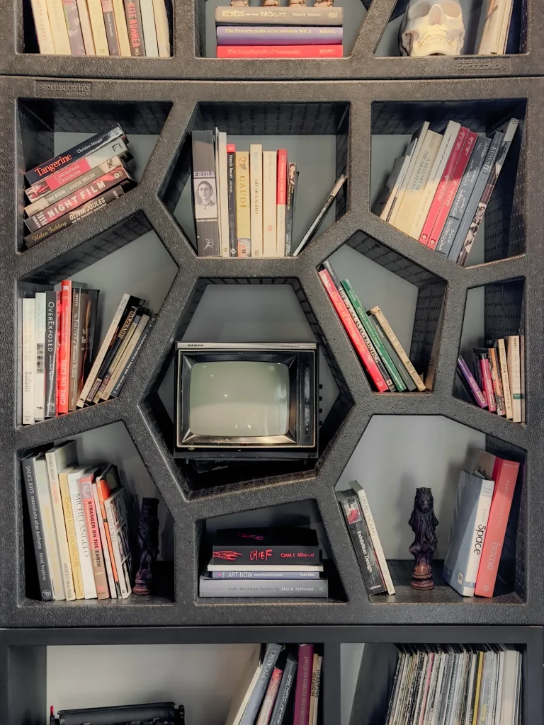 Studio 24B — 24B Up bookdetail2